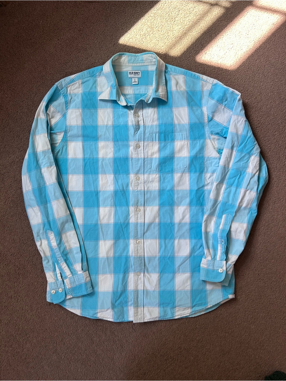 Men’s Blue & White Plaid Button Front Shirt Size Large Classic Fit Long Sleeved